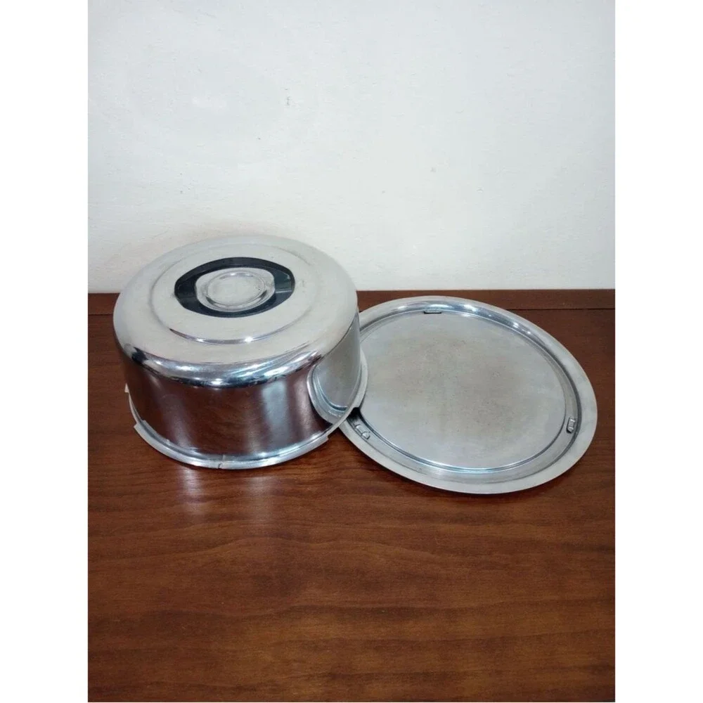 Kake-Toter Cake Plate with Handle Handle and Locking Lid Chrome 1950s